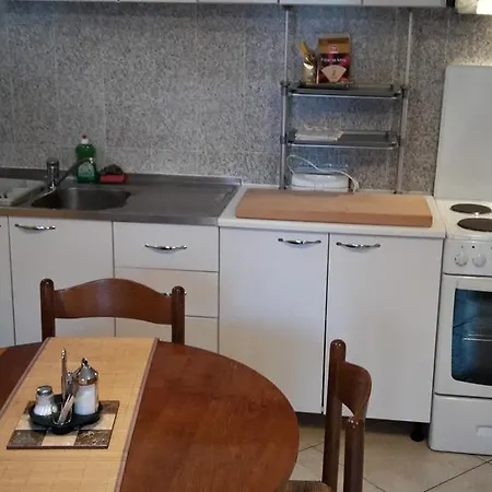 Dandolo Apartament *